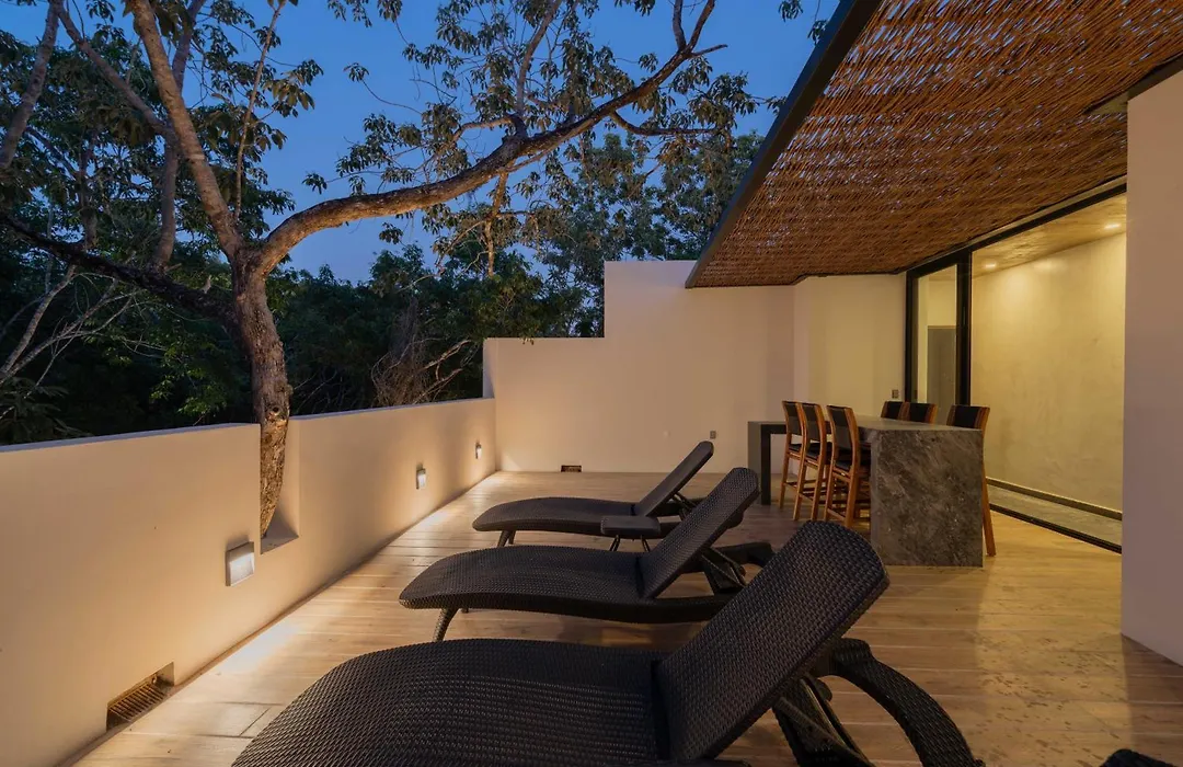 Twelve O'Clock - Luxury Villas-1