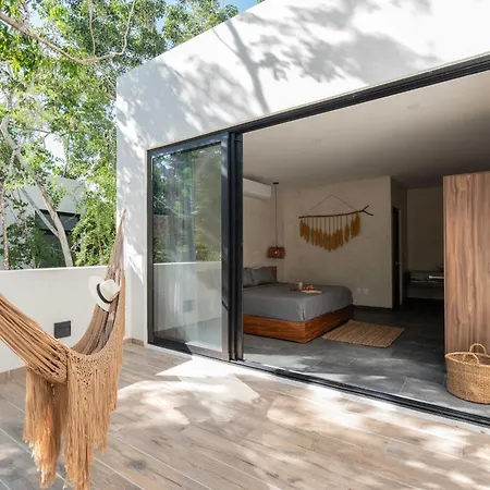 Twelve O'Clock - Luxury Villas-3