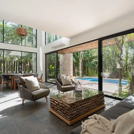 Twelve O'Clock - Luxury Villas-2